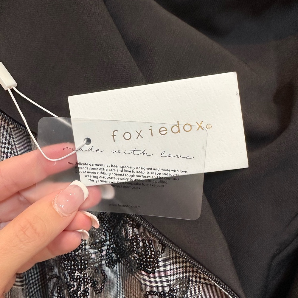 Foxiedox Black Gray Plaid Sequin Floral High Low Ruffle Formal Dress Size 4 NWT - Picture 11 of 12